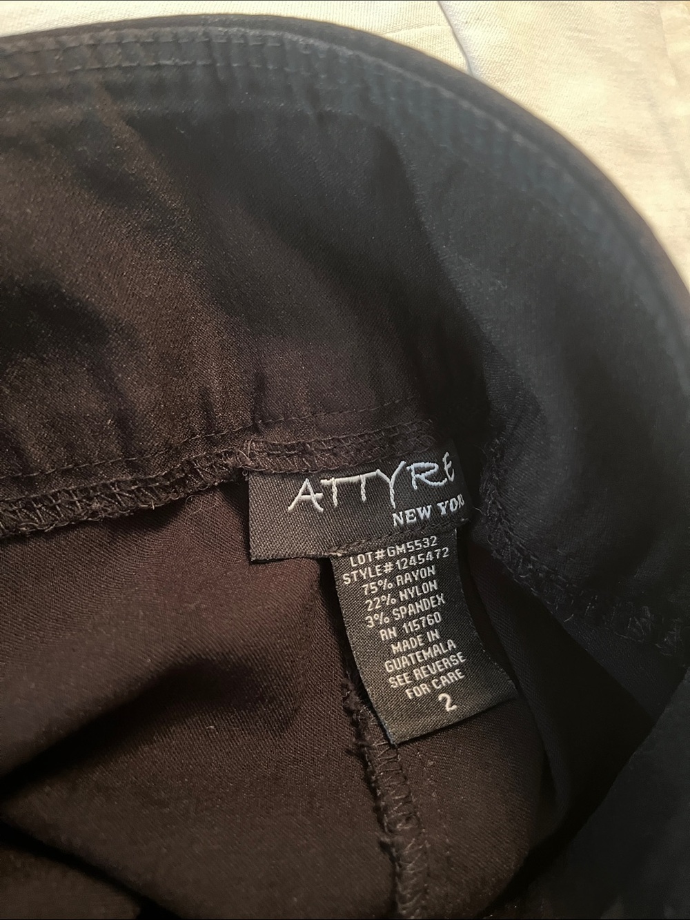 Attyre Short Bundle - Picture 2 of 5